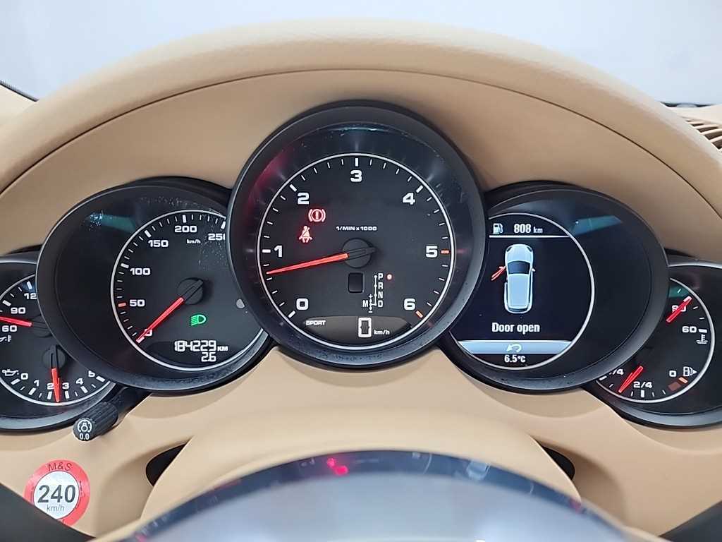 Porsche Cayenne - Vista 6