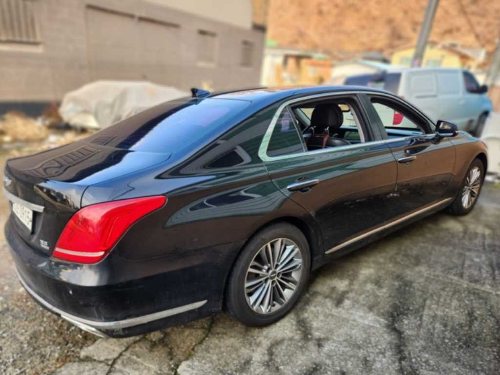 Genesis EQ900 - Vista 6