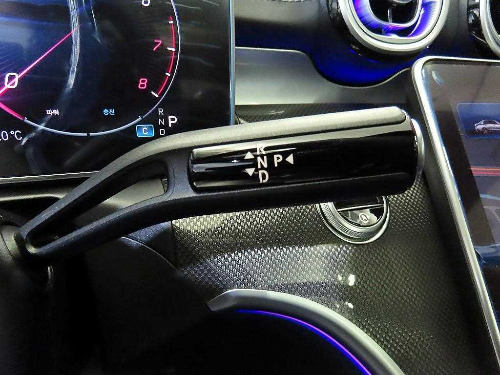 Mercedes Benz C Class - Vista 12