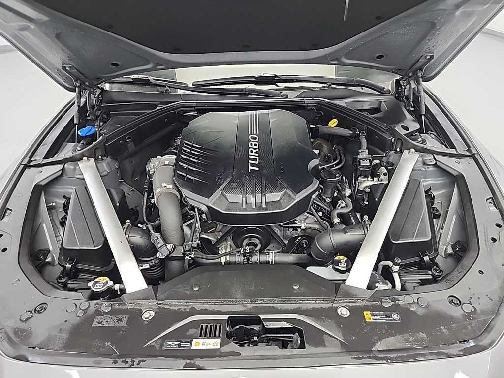 Genesis G70 - Vista 5