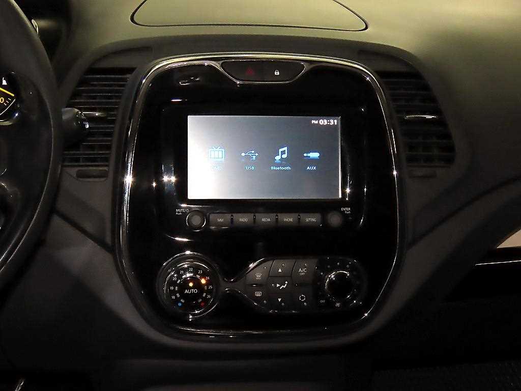 SAMSUNG QM3 - Vista 11