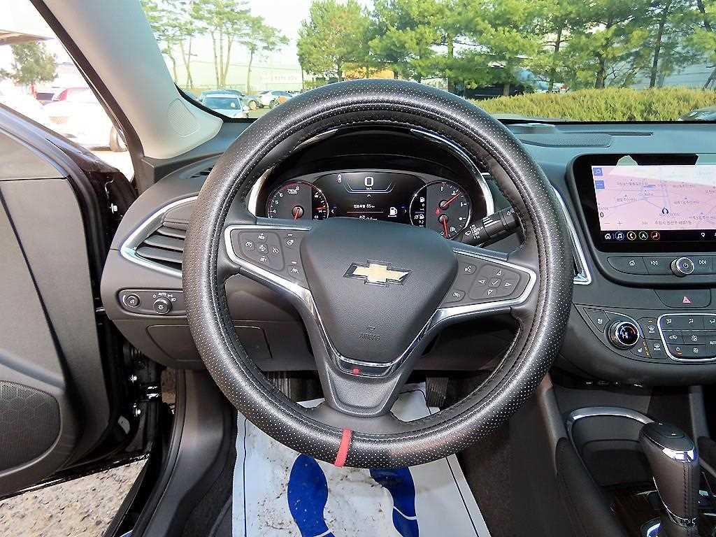 Chevrolet Malibu - Vista 8