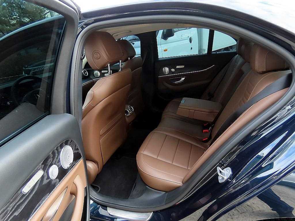 Mercedes Benz E class - Vista 6