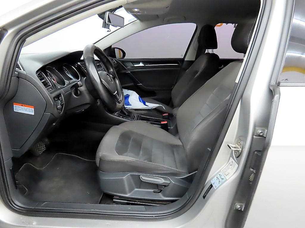 Volkswagen Golf - Vista 5