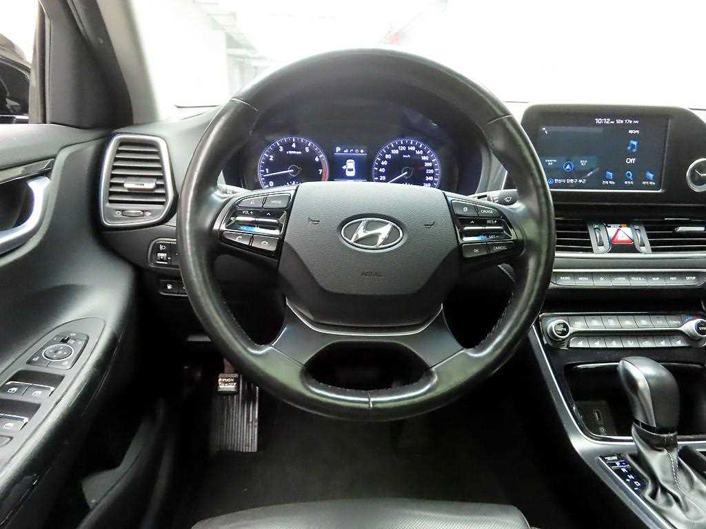 HYUNDAI Grandeur - Vista 7