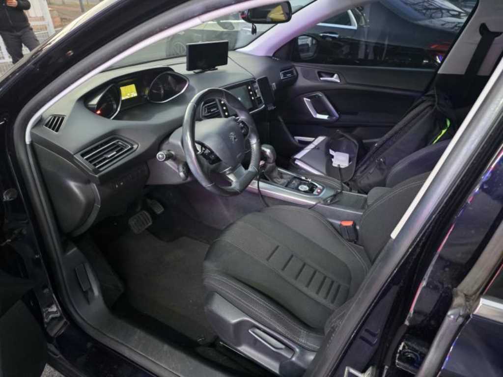 Peugeot 308 - Vista 5