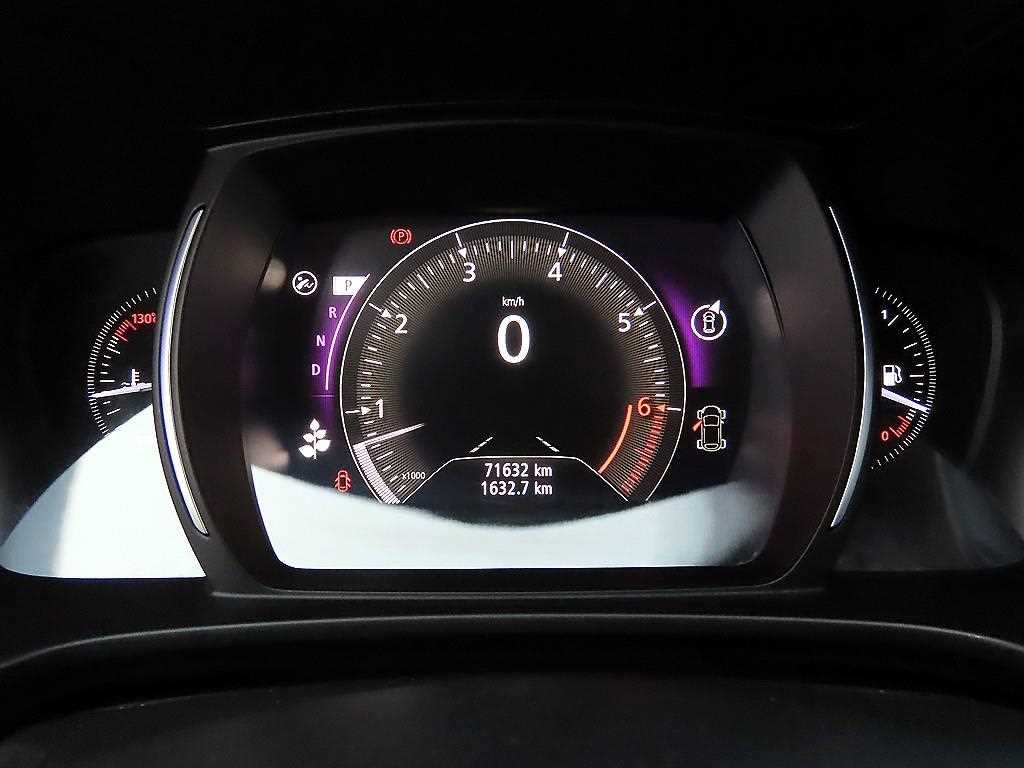 SAMSUNG QM6 - Vista 9