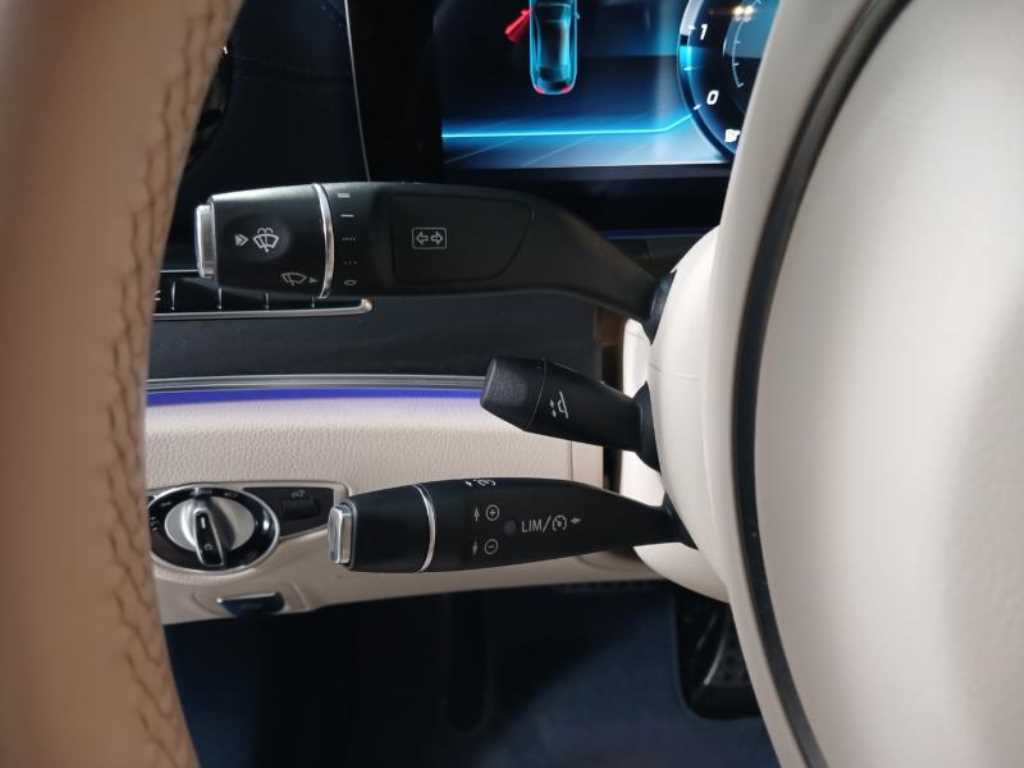 Mercedes Benz E class 2018 Azul - Importación desde Corea - HF Imports Iquique - Foto 17