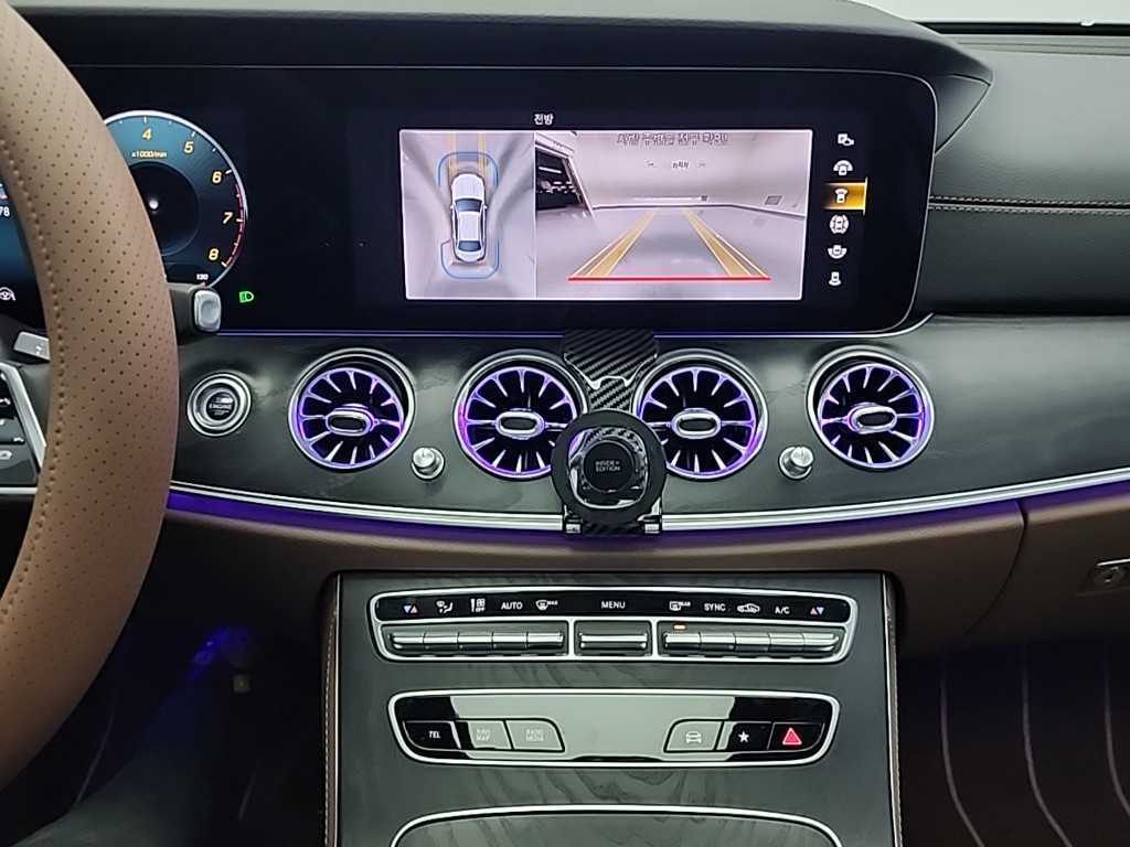 Mercedes Benz E class - Vista 10