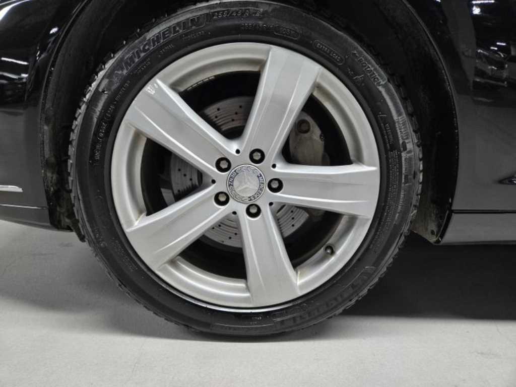 Mercedes Benz S Class - Vista 5