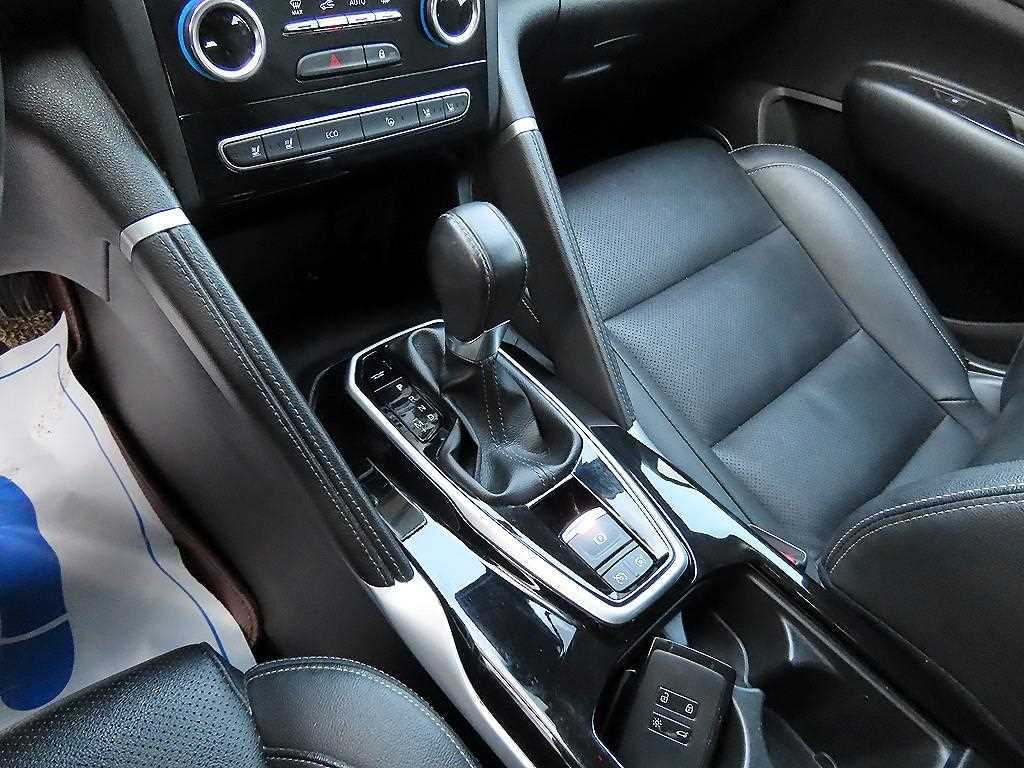 SAMSUNG QM6 - Vista 10