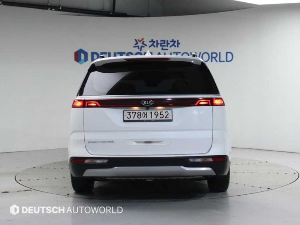 KIA Carnival - Vista 4
