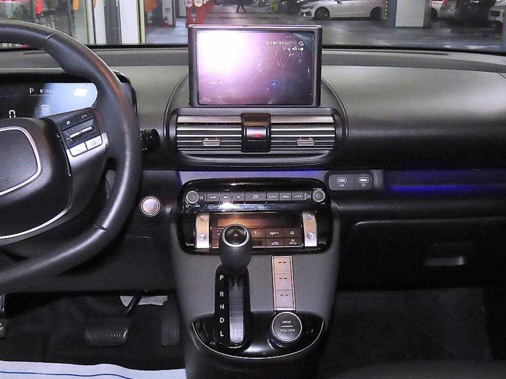 HYUNDAI Casper - Vista 11