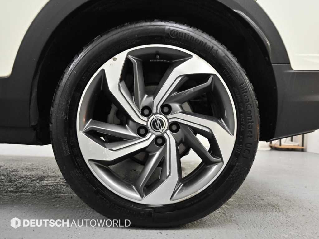 Ssangyong Korando - Vista 5