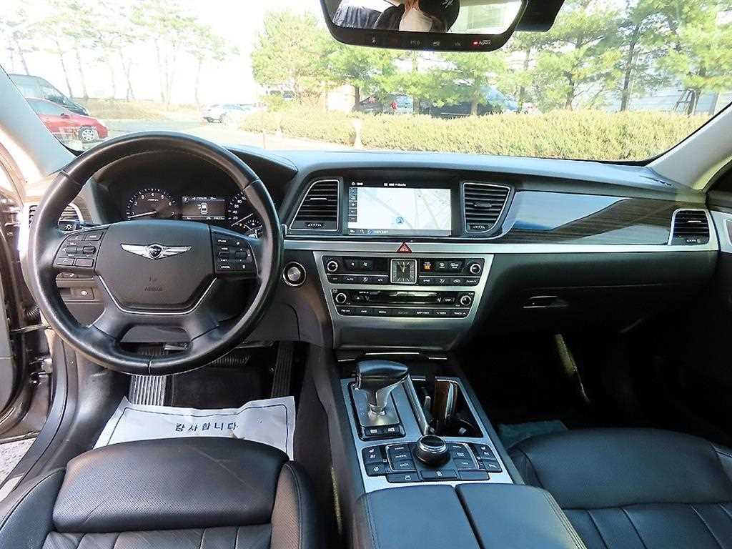 Genesis G80 - Vista 7