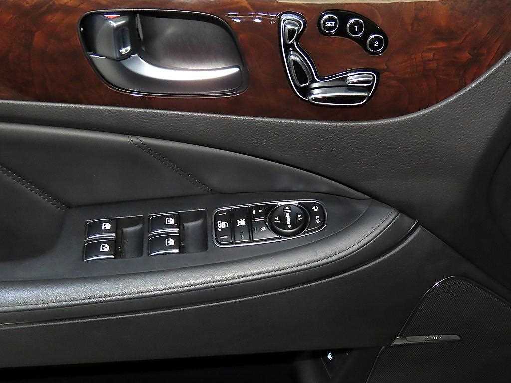 HYUNDAI Equus 2013 Negro - Importación desde Corea - HF Imports Iquique - Foto 13