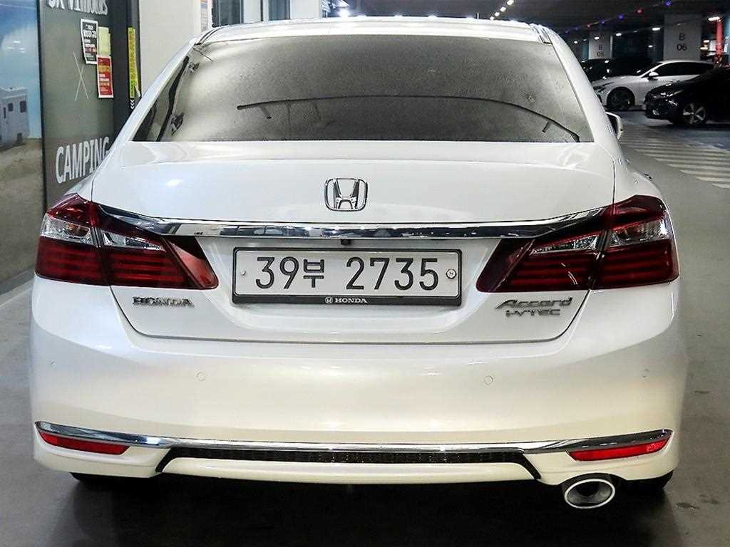 Honda Accord - Vista 5