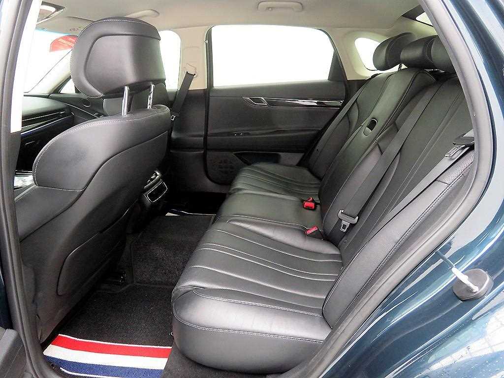 Genesis G80 - Vista 8