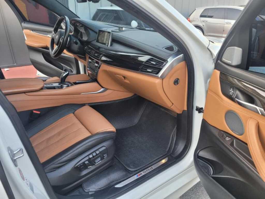 BMW X6 - Vista 11
