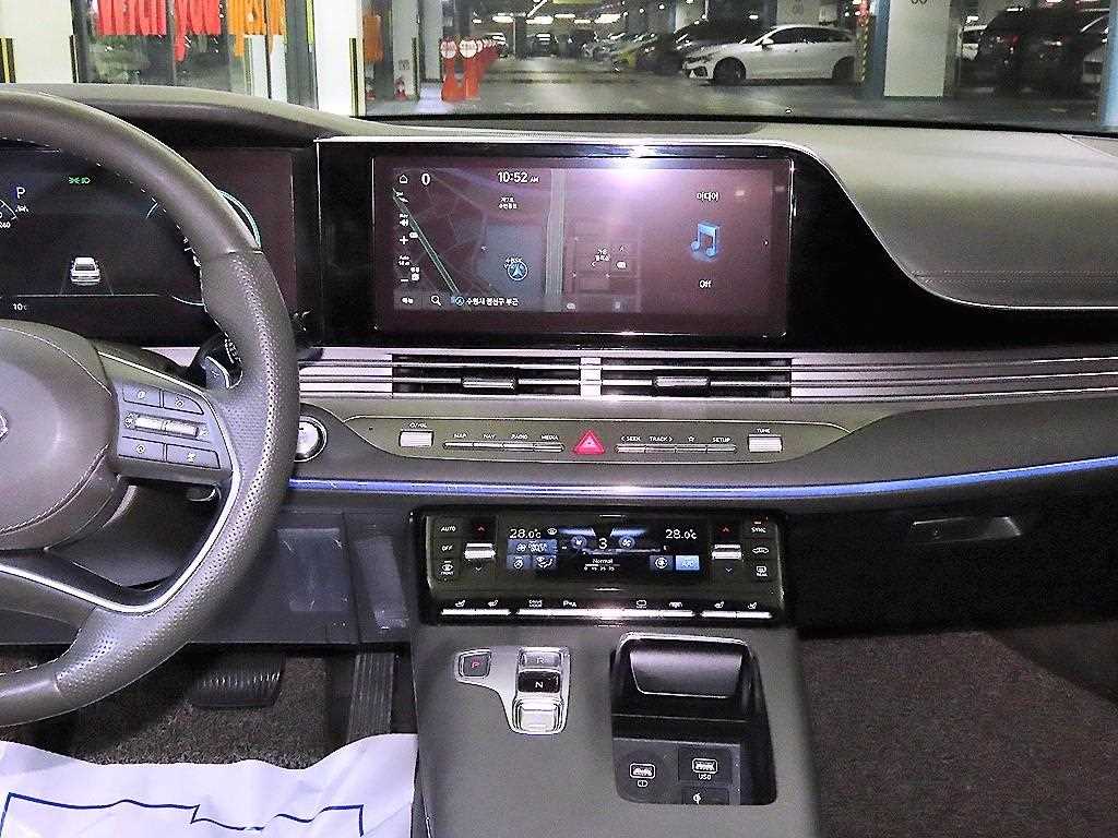 HYUNDAI Grandeur - Vista 11