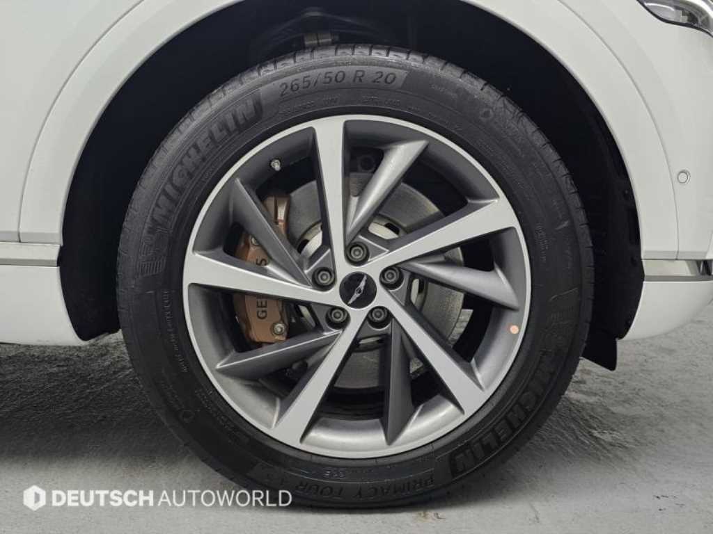 Genesis GV80 - Vista 5