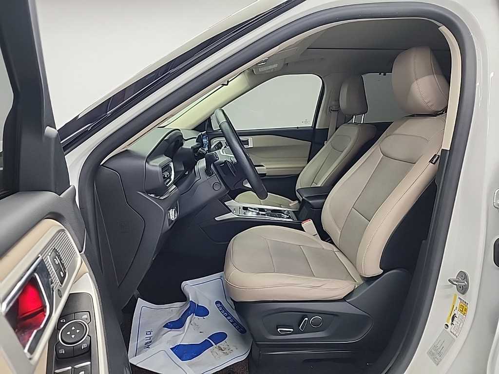 Ford Explorer - Vista 11