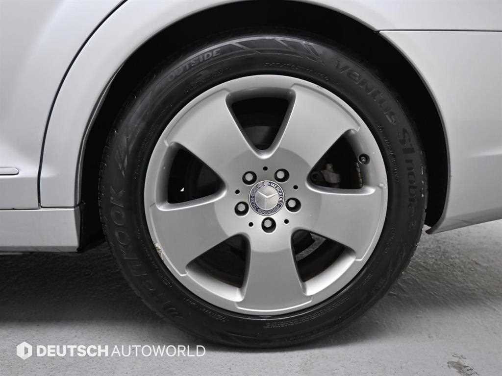 Mercedes Benz S Class - Vista 5