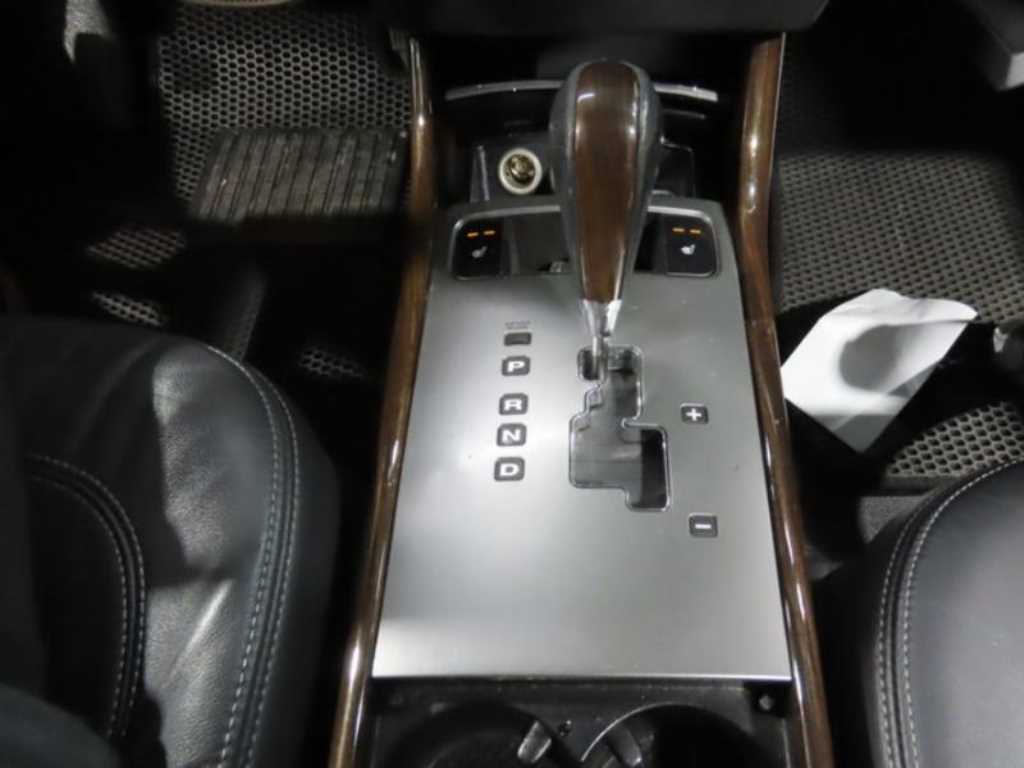 HYUNDAI Grandeur - Vista 11