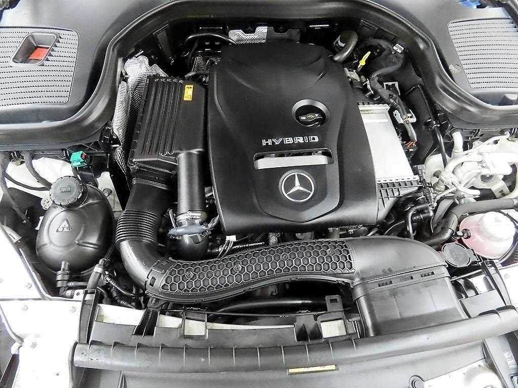 Mercedes Benz GLC Class 2018 Blanco - Importación desde Corea - HF Imports Iquique - Foto 18