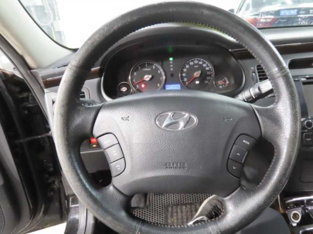 HYUNDAI Grandeur - Vista 9