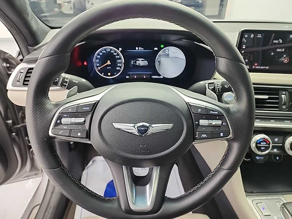 Genesis G70 - Vista 9