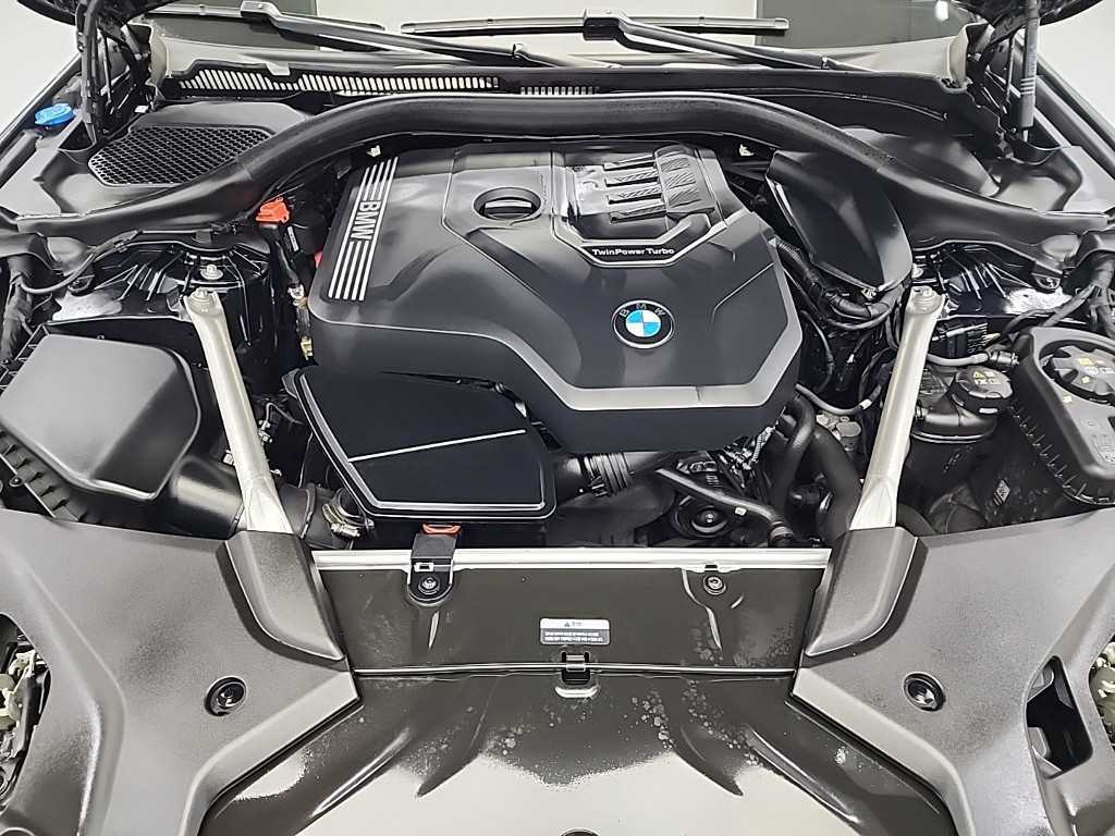 BMW 5 Series - Vista 5