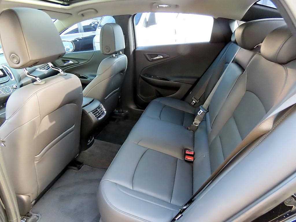 Chevrolet Malibu - Vista 6