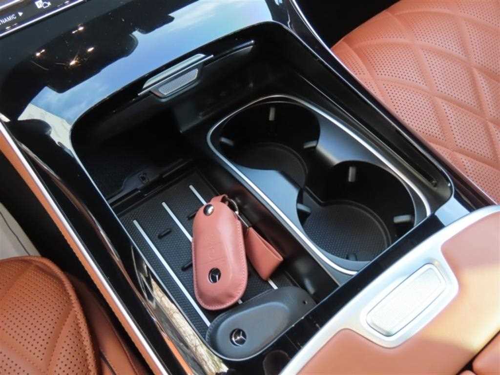 Mercedes Benz S Class - Vista 7