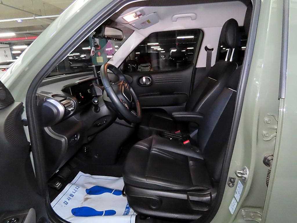 HYUNDAI Casper - Vista 6