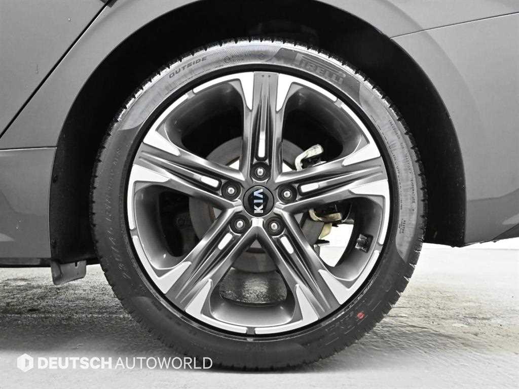KIA K5 - Vista 5