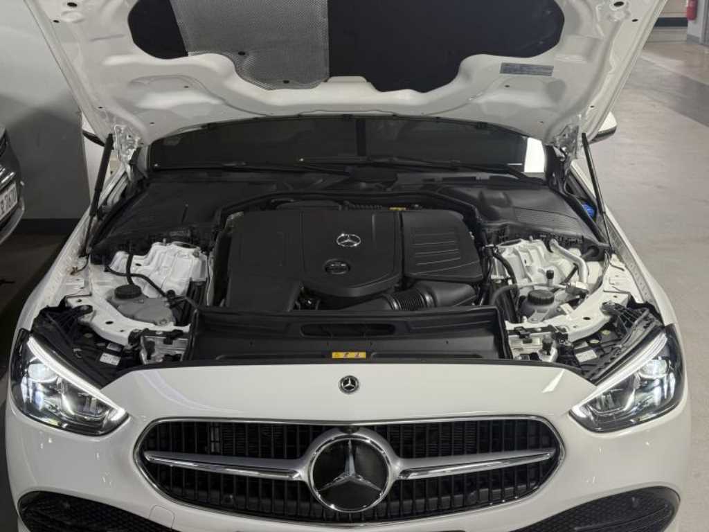 Mercedes Benz C Class - Vista 6