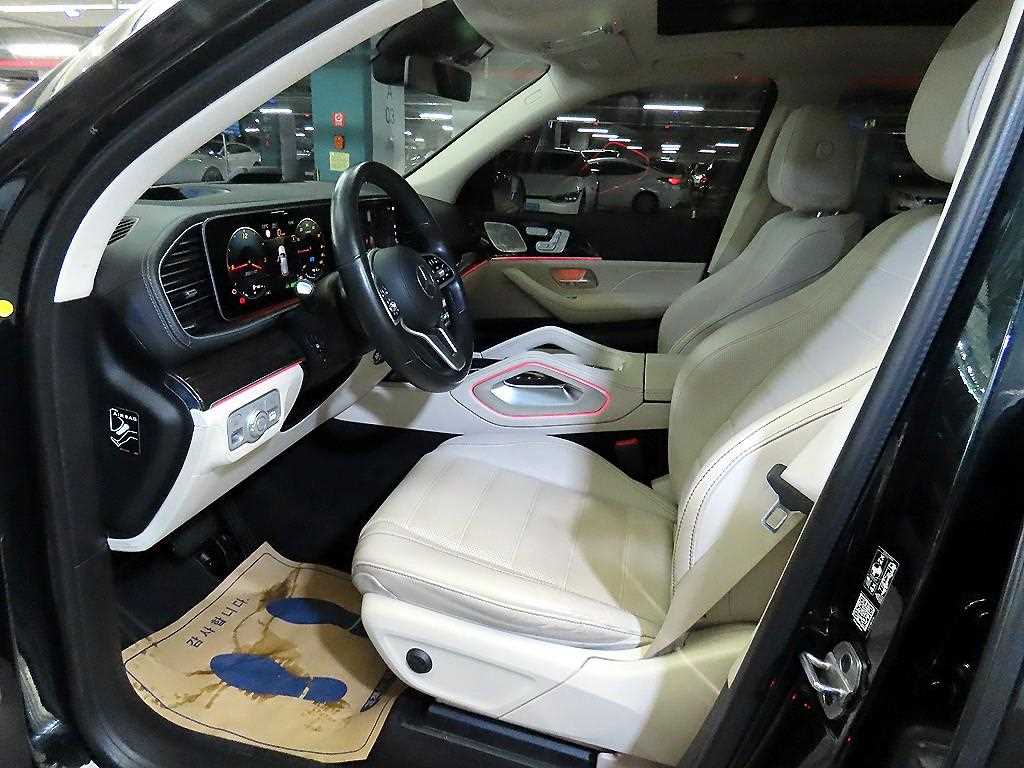 Mercedes Benz GLE Class - Vista 6