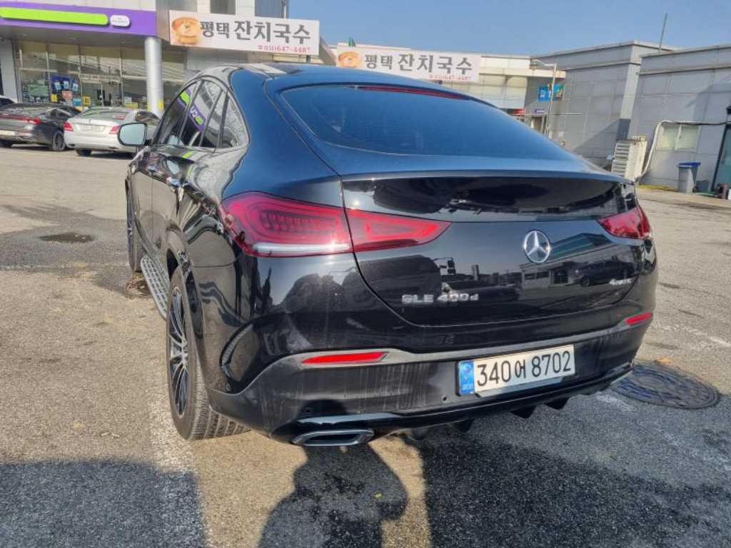 Mercedes Benz GLE Class - Vista 2