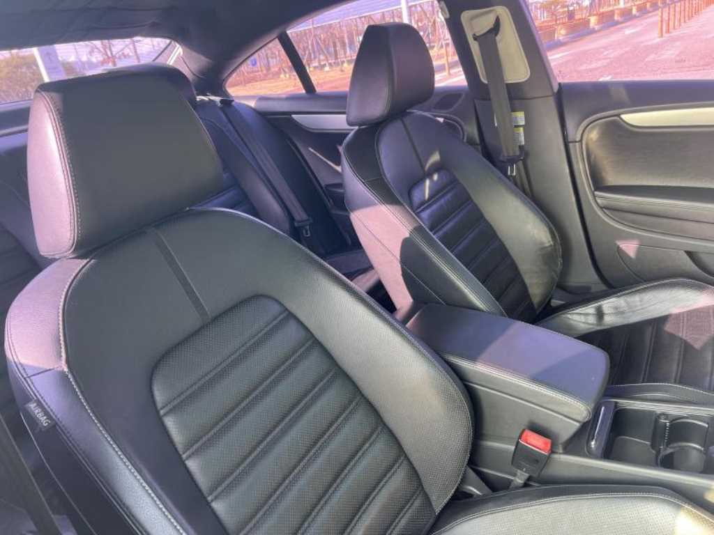 Volkswagen CC - Vista 9