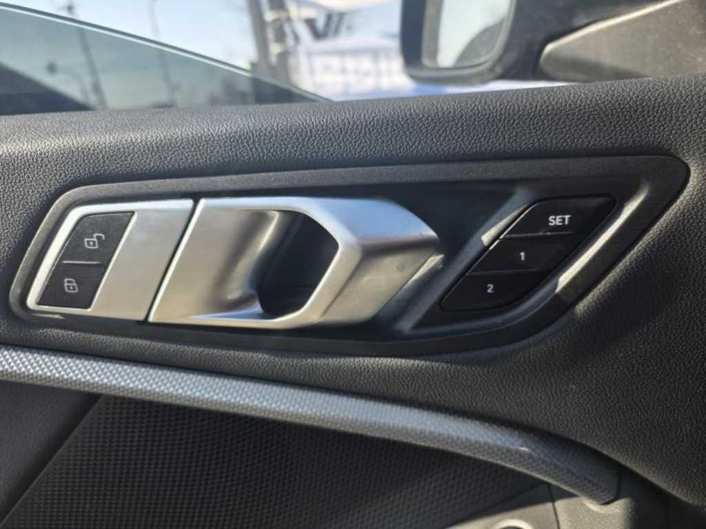 BMW 2 series - Vista 8