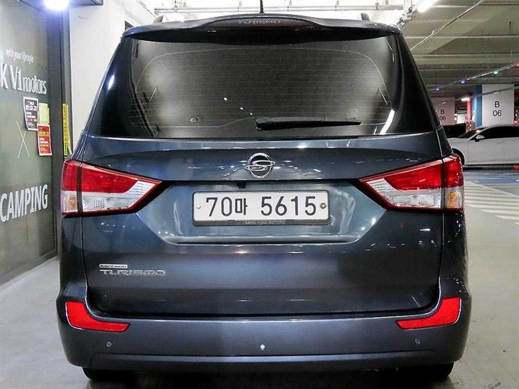 Ssangyong Korando - Vista 5