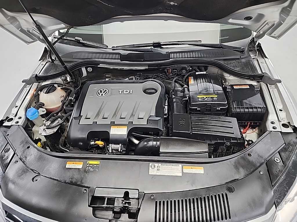 Volkswagen CC - Vista 5