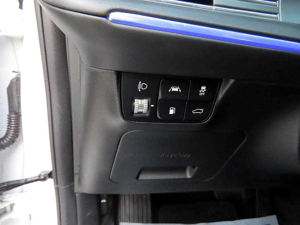 HYUNDAI Grandeur - Vista 12