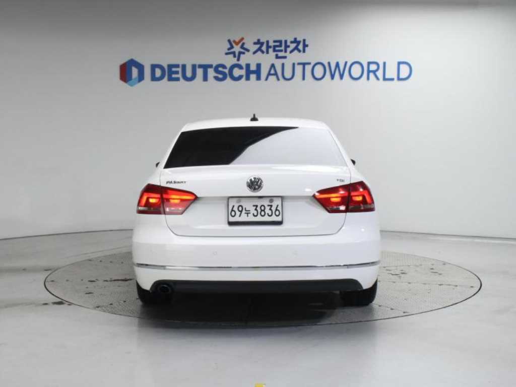 Volkswagen Passat - Vista 4