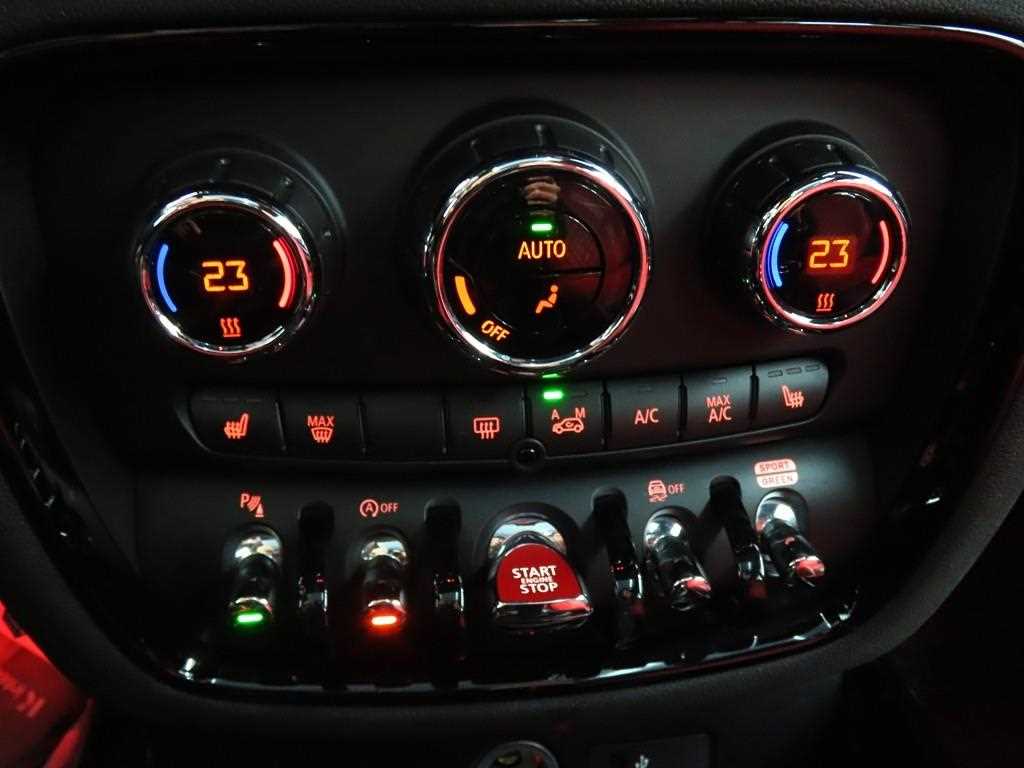 Mini Clubman - Vista 12