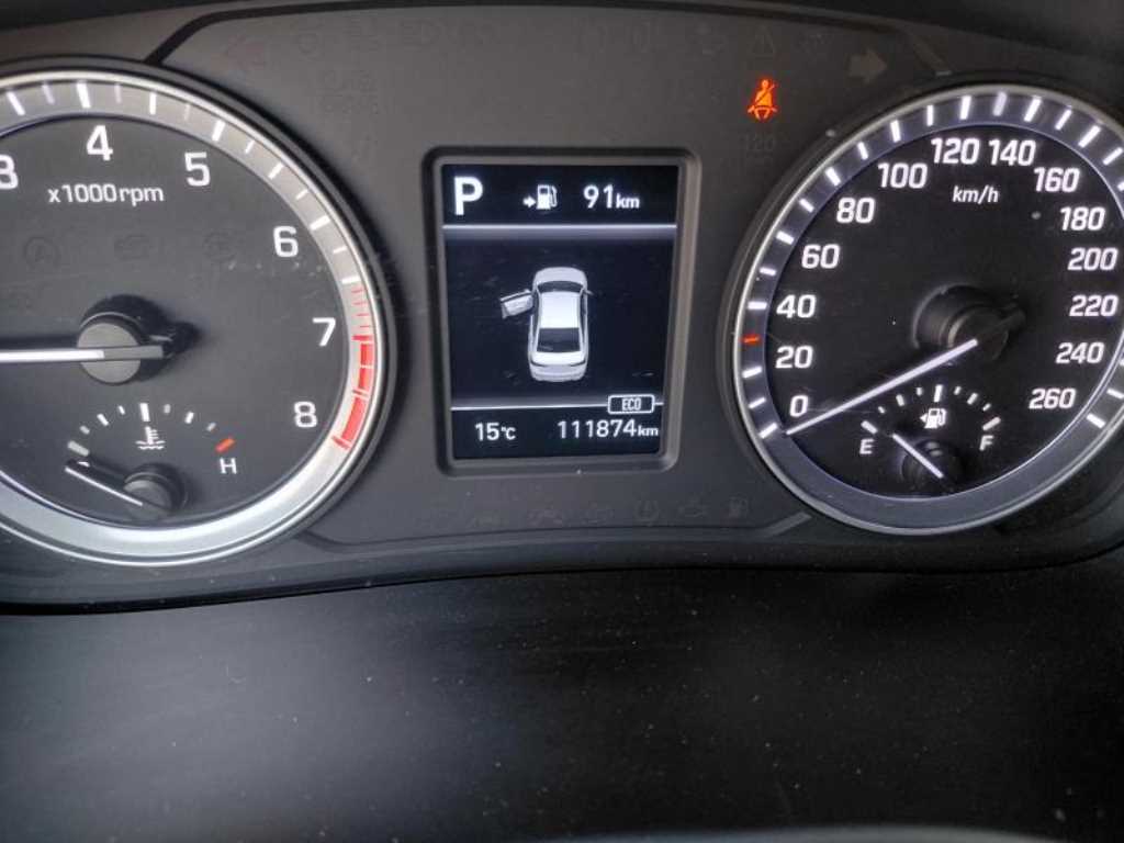 HYUNDAI Sonata - Vista 5