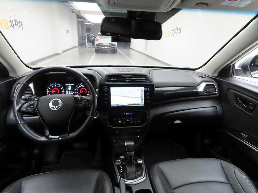 Ssangyong Tivoli - Vista 6