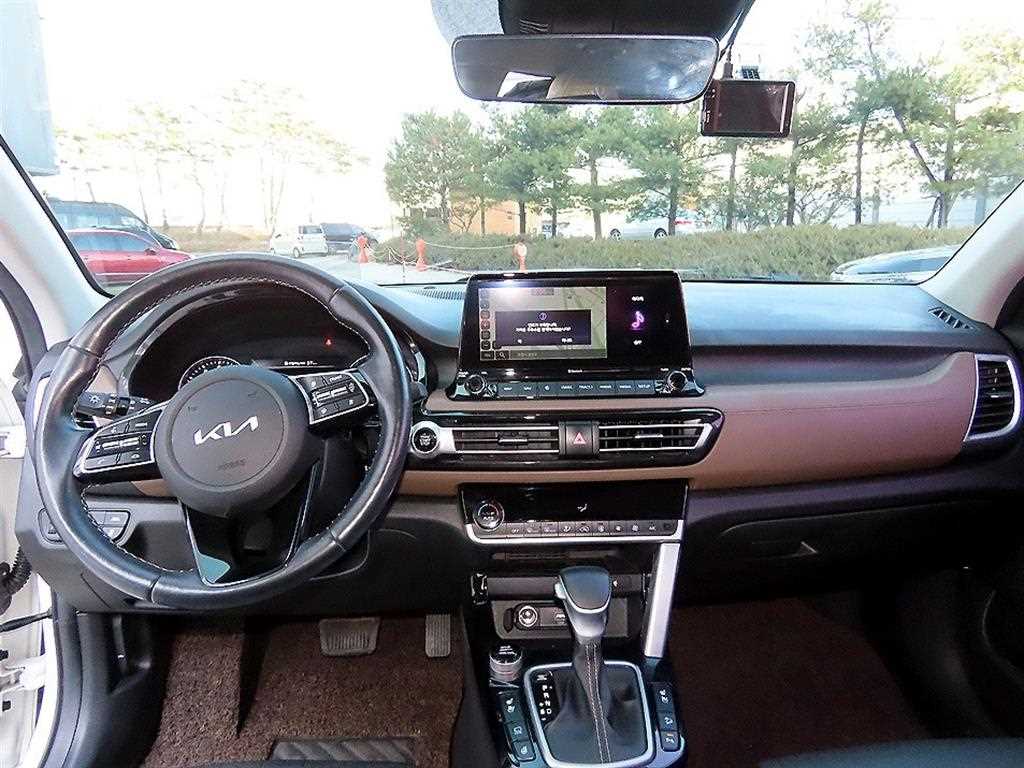 KIA Seltos - Vista 7