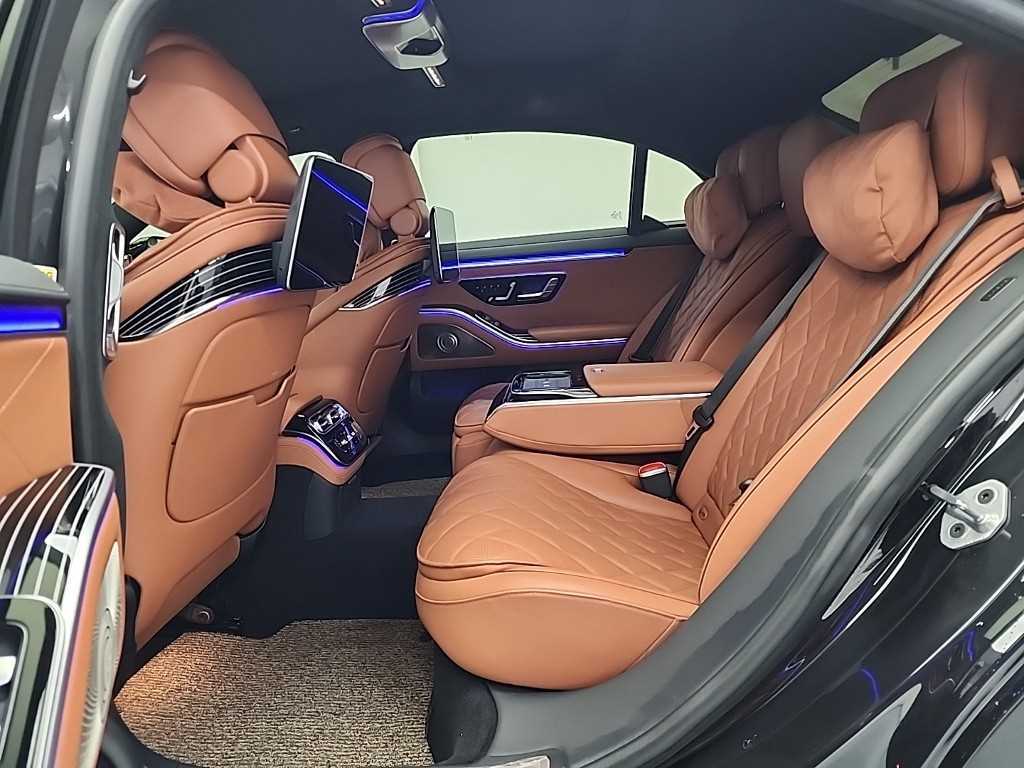 Mercedes Benz S Class - Vista 12